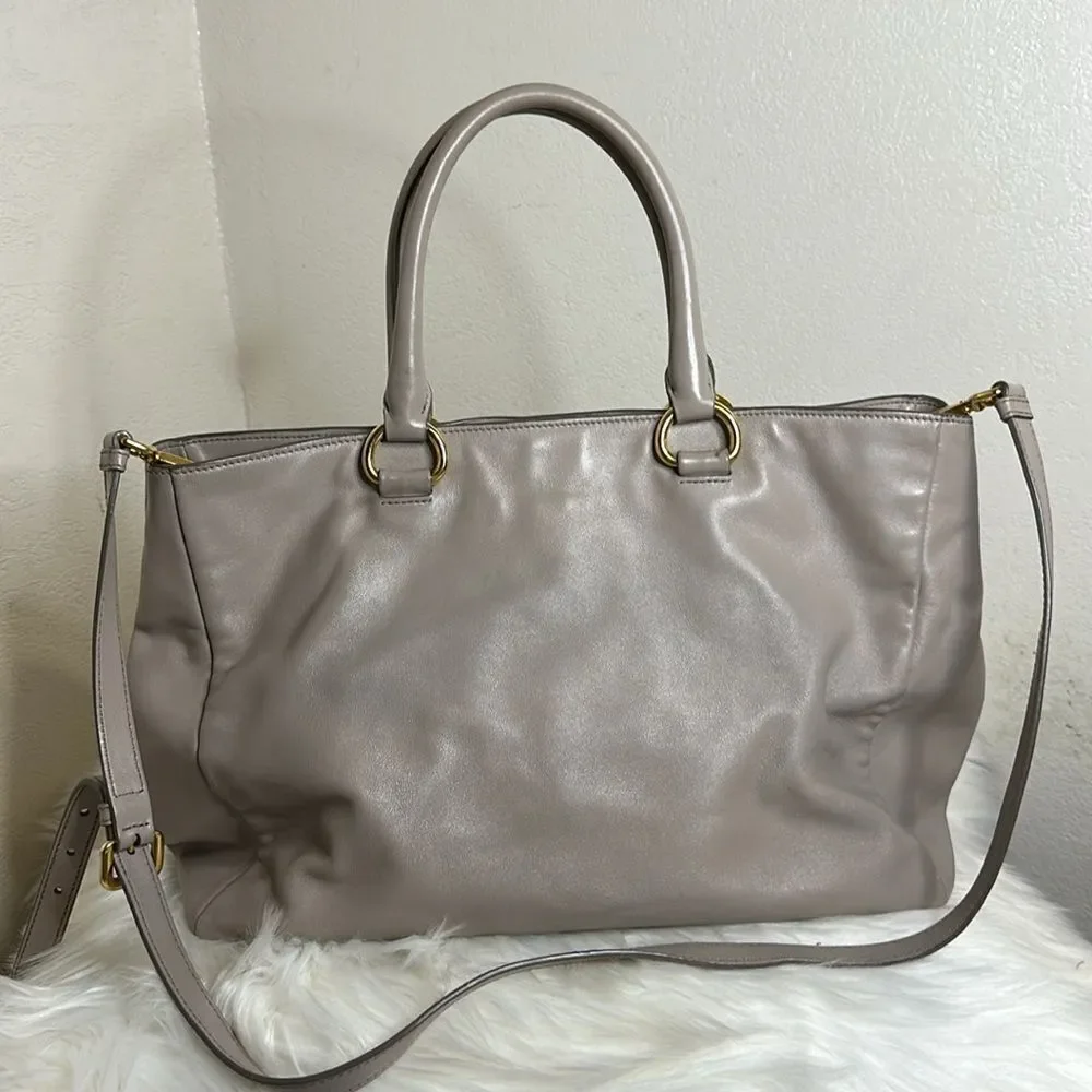 💯Authentic Prada Two-way Tote Bag🍀
